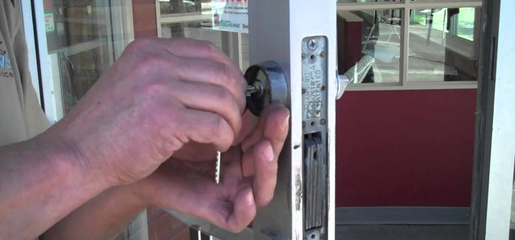 commercial door lock repair Rio Linda